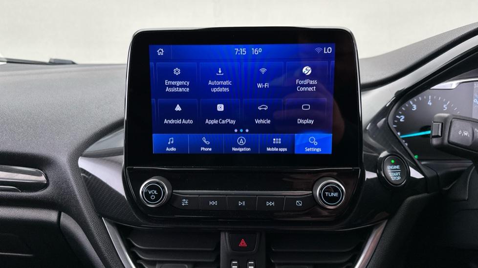 Apple Car Play & Android Auto