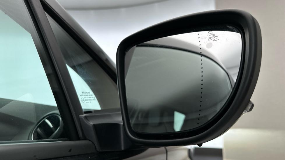 Blind Spot Monitoring System 