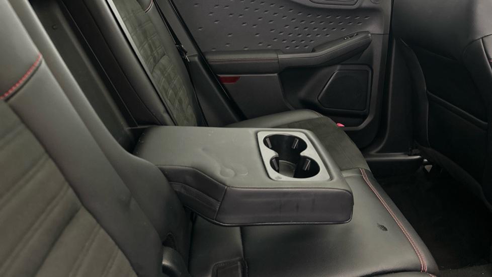 Rear Armrest/ Cup Holder