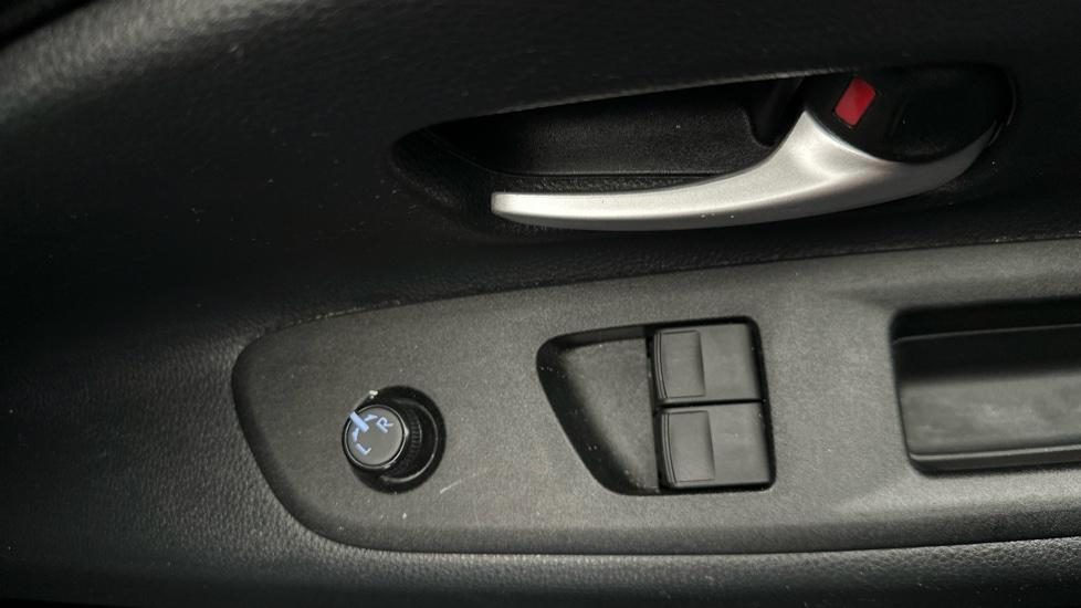 Electric Windows / Wing Mirrors 