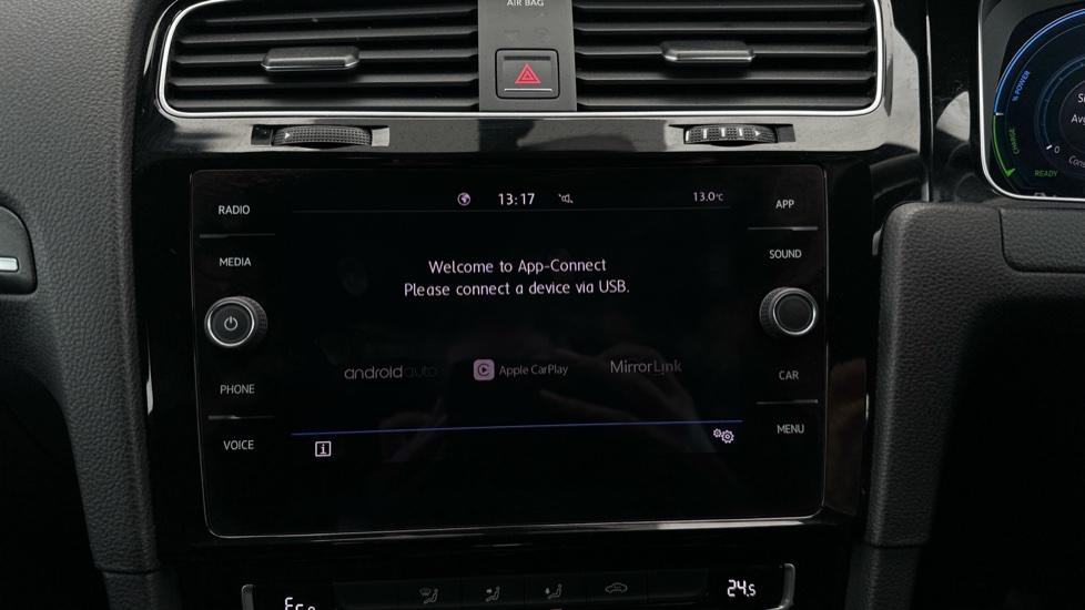 Apple Car Play & Android Auto