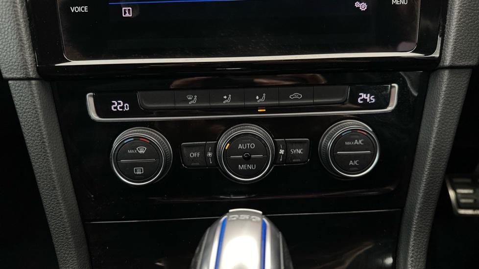 Air Conditioning /Dual Climate Control 