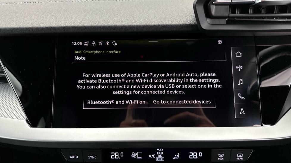 Apple Car Play & Android Auto