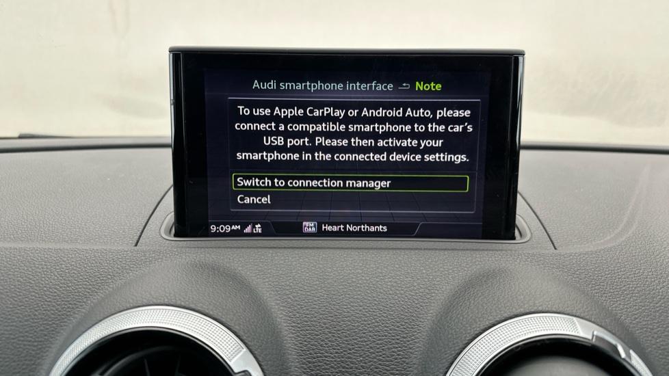 Apple Car Play & Android Auto