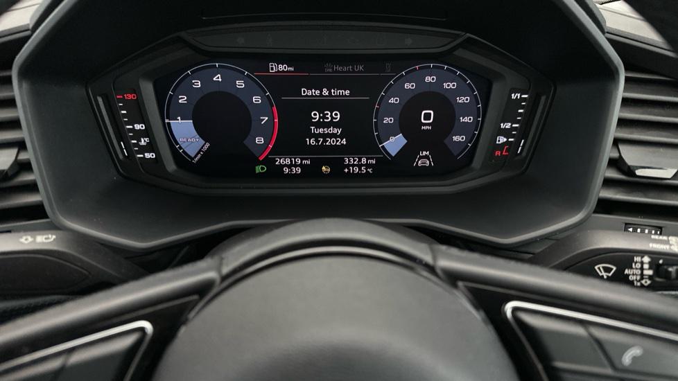 Digital Dashboard  / Lane Assist 