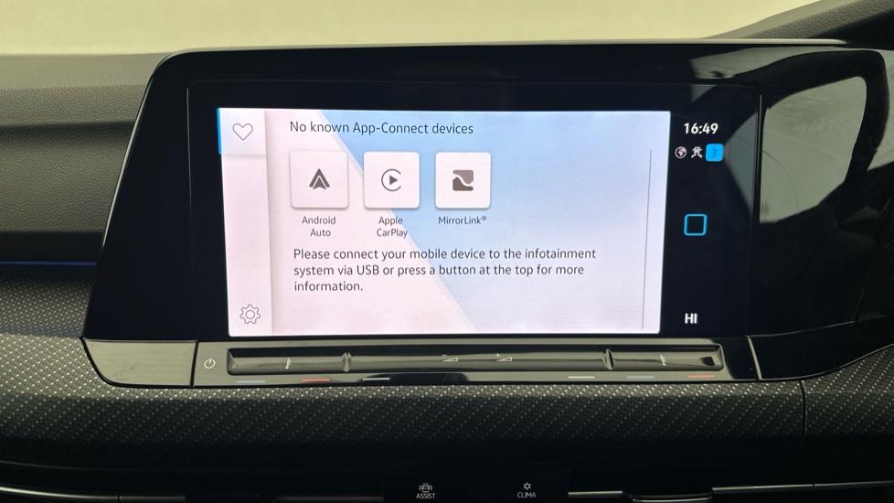 Apple Car Play & Android Auto