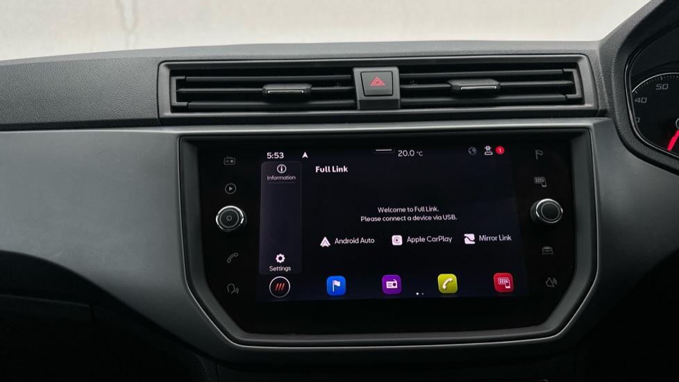 Apple Car Play & Android Auto