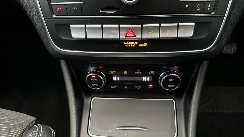 Air Conditioning /Auto Start/Stop/ Dual Climate Control 