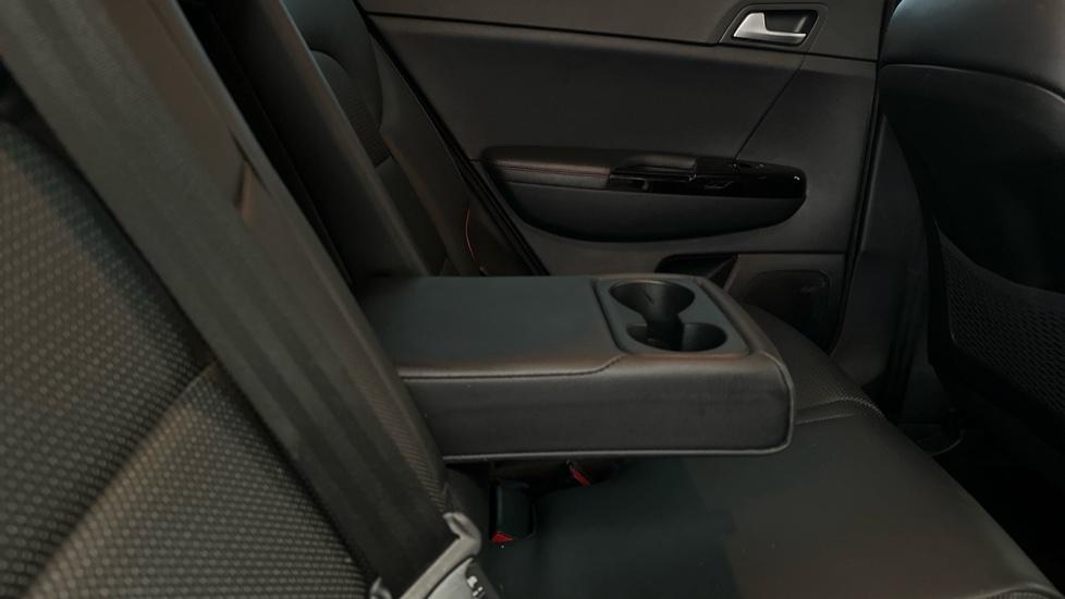 Rear Armrest/ Cup Holder