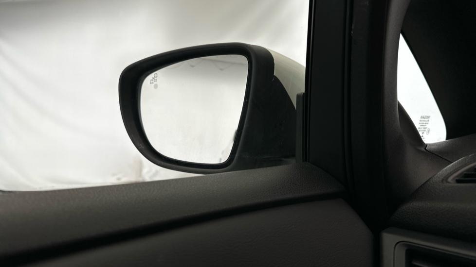 Blind Spot Monitoring System 