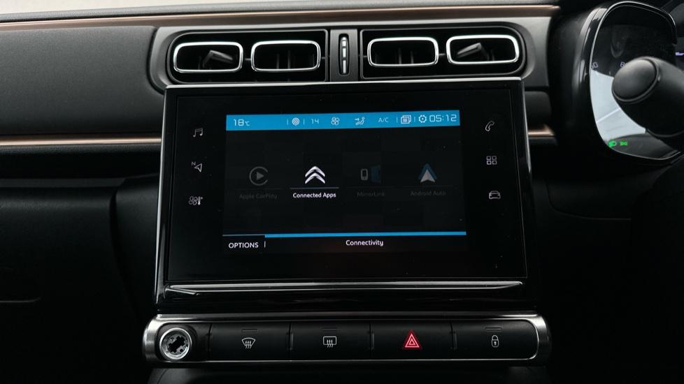 Apple Car Play & Android Auto