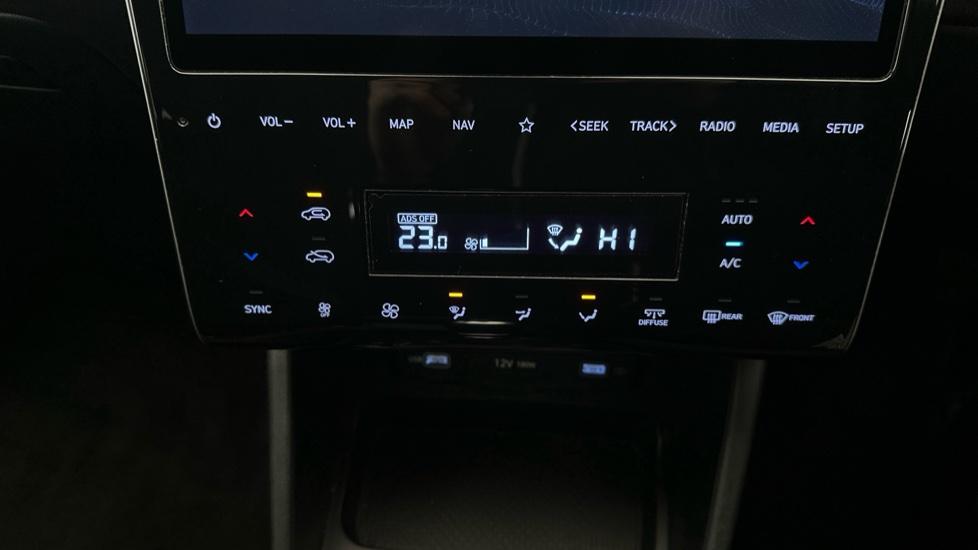 Air Conditioning /Dual Climate Control 