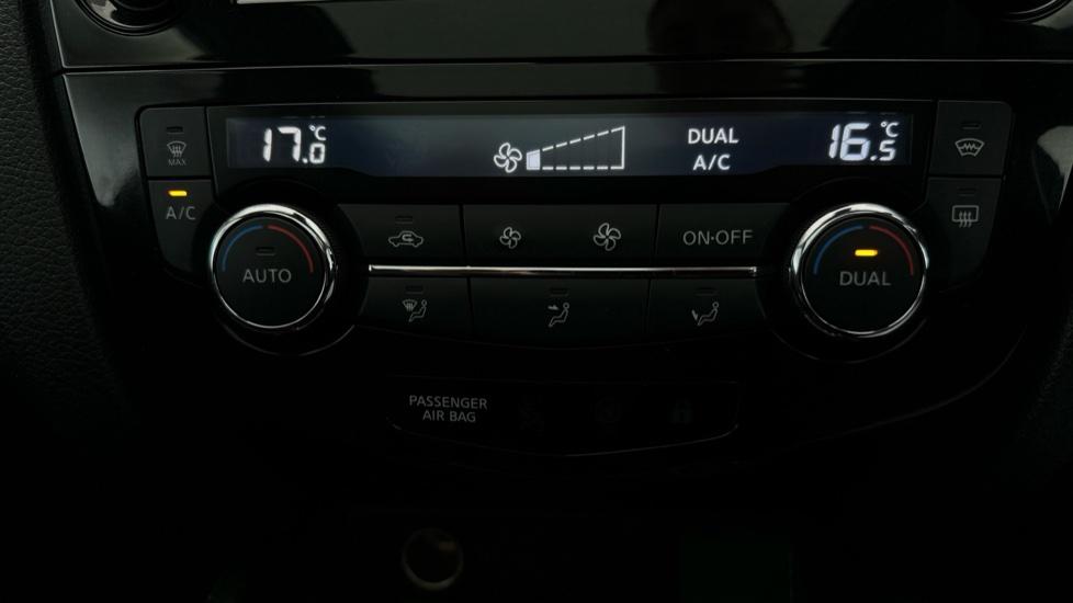 Air Conditioning /Dual Climate Control 