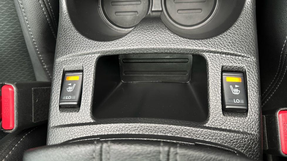 Heated Seats 