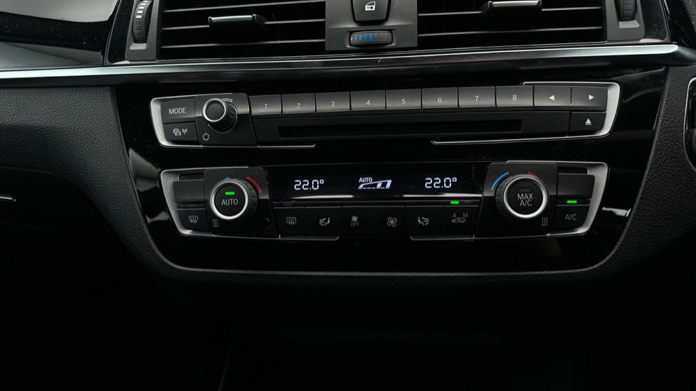 Air Conditioning /Dual Climate Control 