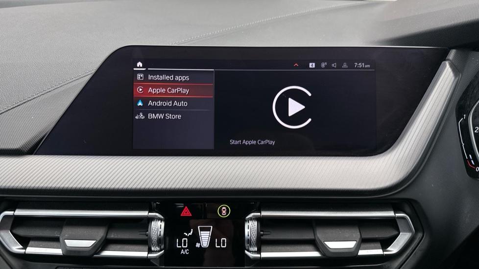 Apple Car Play & Android Auto