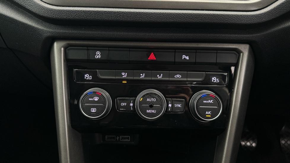 Auto Stop/Start/Air Conditioning /Dual Climate Control 