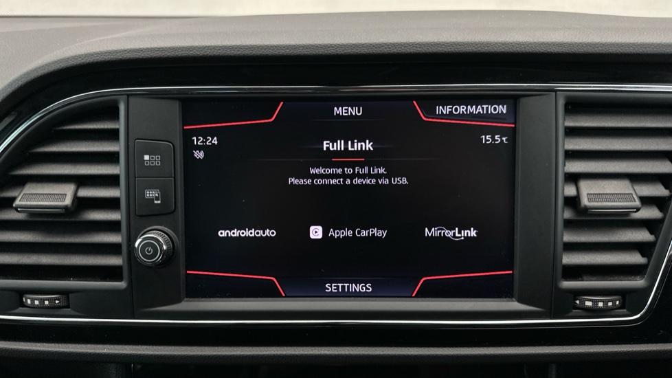 Apple Car Play & Android Auto