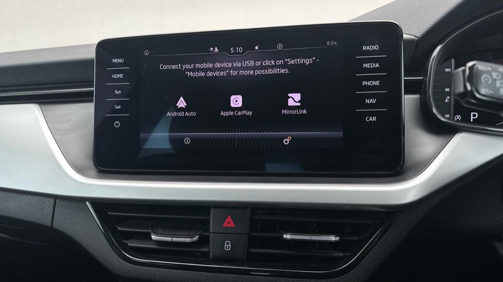 Apple Car Play & Android Auto