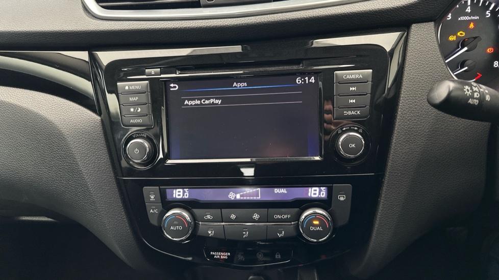 Apple CarPlay 