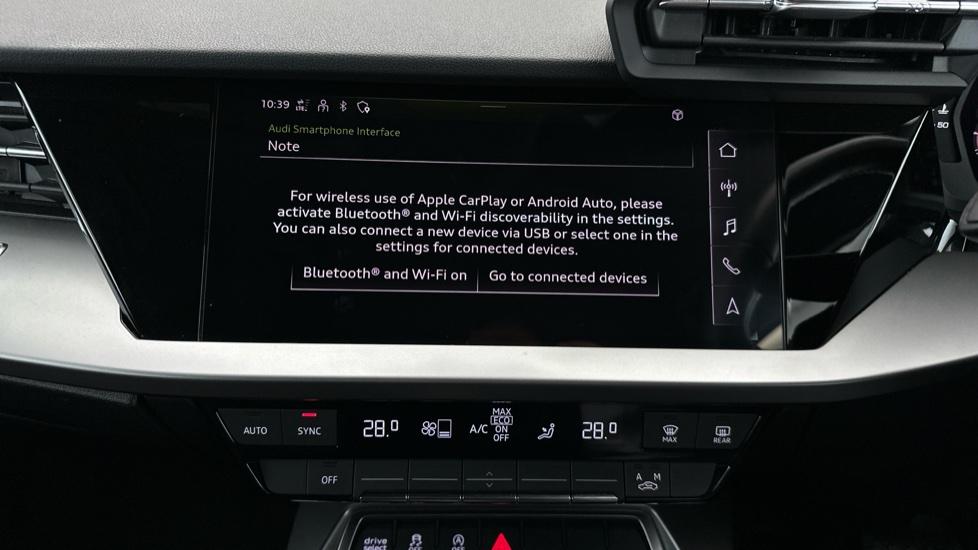 Apple Car Play & Android Auto