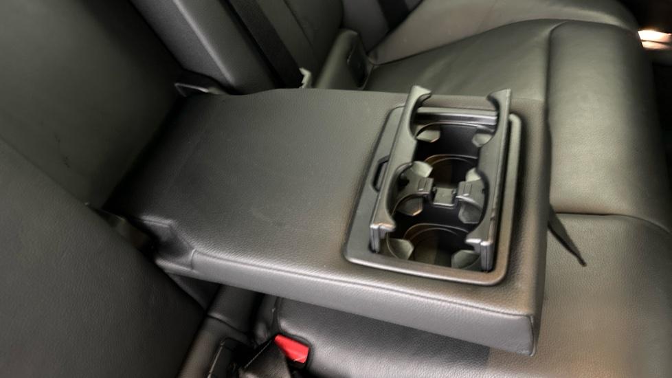 Rear Armrest/ Cup Holder