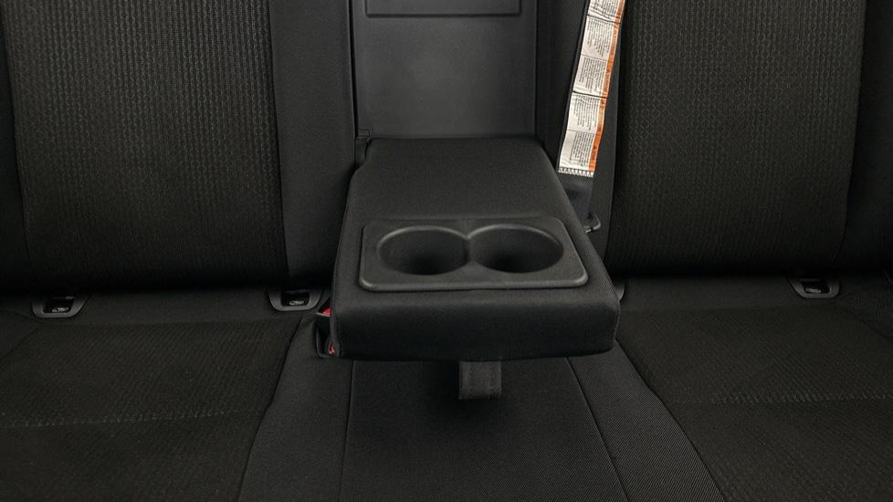 Rear Armrest/ Cup Holder