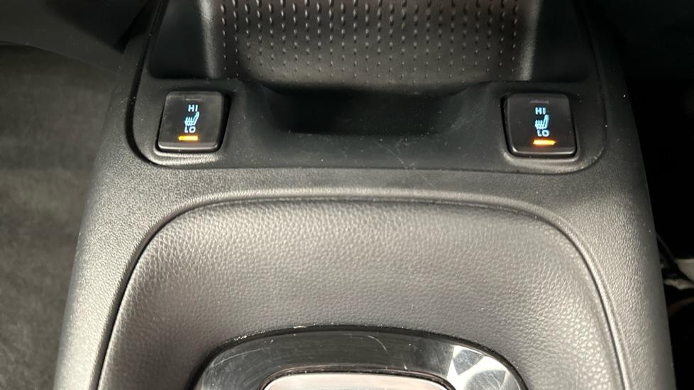 Heated Seats /Cooled 