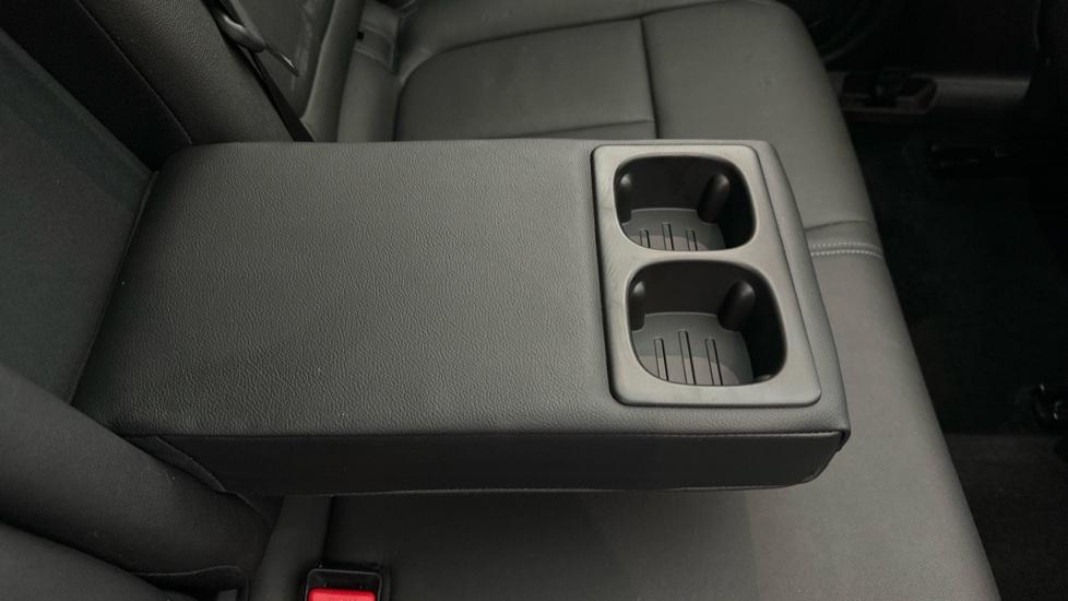 Rear Armrest/ Cup Holder