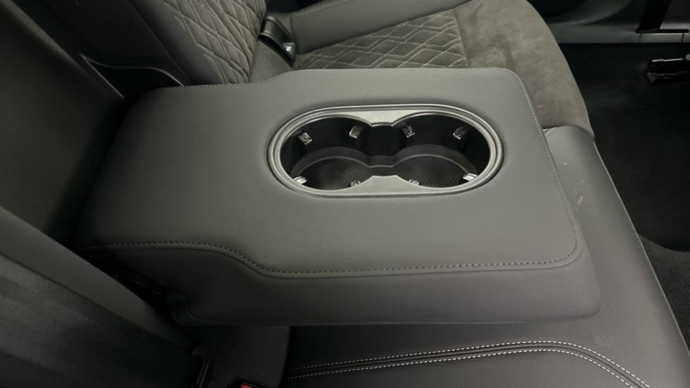 Rear Armrest/ Cup Holder