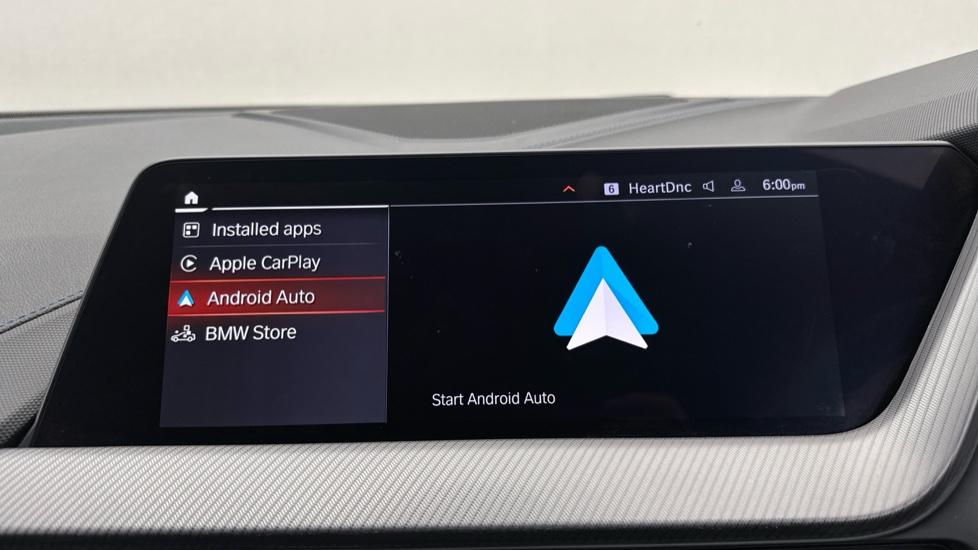 Apple Car Play & Android Auto