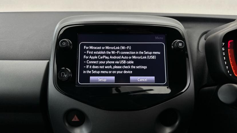 Apple Car Play & Android Auto