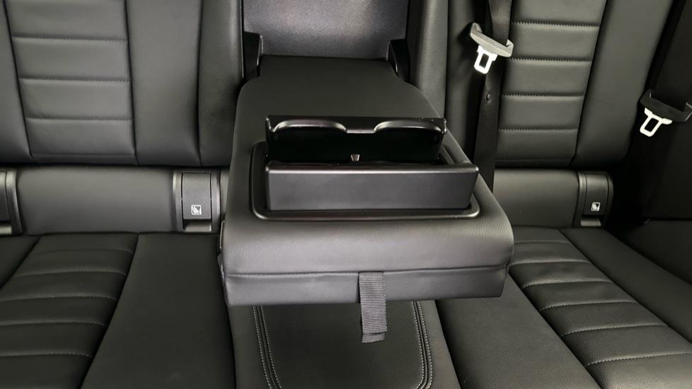 Rear Armrest/ Cup Holder