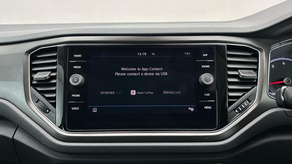 Apple Car Play & Android Auto