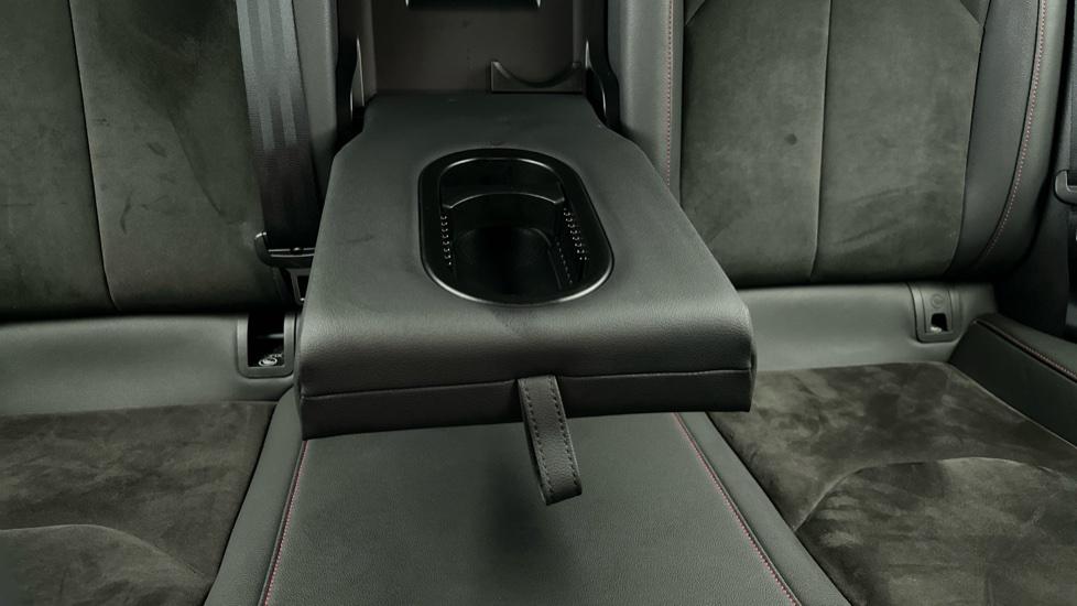 Rear Armrest/ Cup Holder