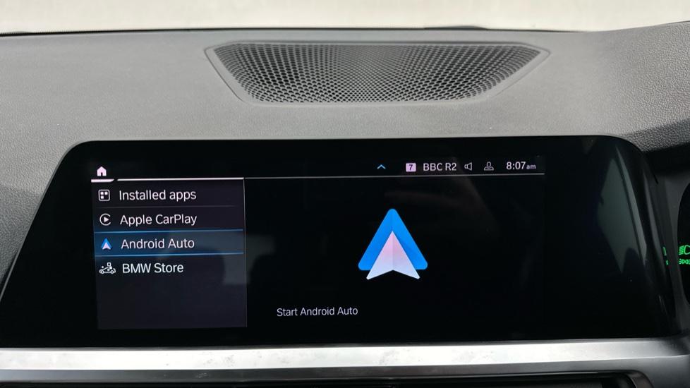 Apple Car Play & Android Auto