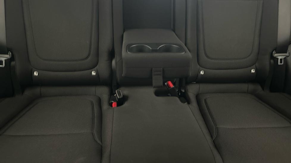 Rear Armrest/ Cup Holder