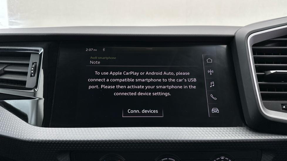 Apple Car Play & Android Auto