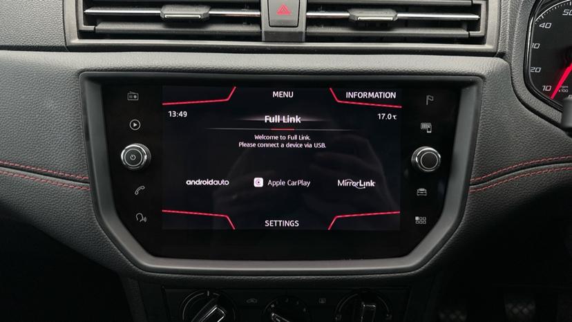 Apple Car Play & Android Auto