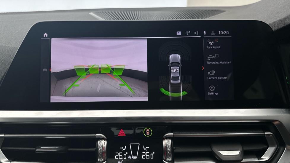 Rear View Camera/Park Pilot /Auto Park 