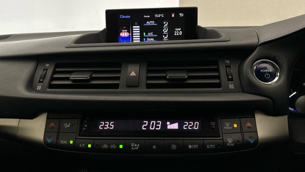 Air Conditioning /Dual Climate Control 