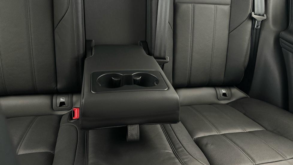 Rear Armrest/ Cup Holder