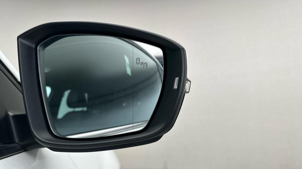 Blind Spot Monitoring System 