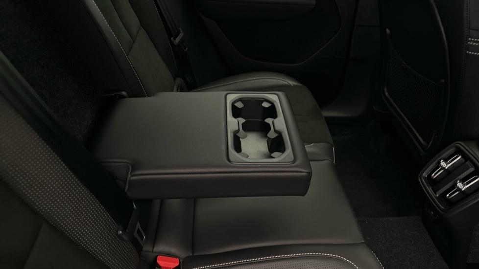 Rear Armrest/ Cup Holder