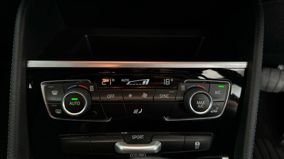 Air Conditioning /Dual Climate Control 