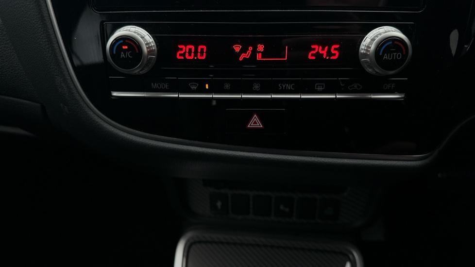 Air Conditioning /Dual Climate Control 