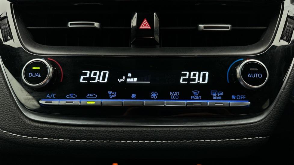 Air Conditioning /Dual Climate Control 