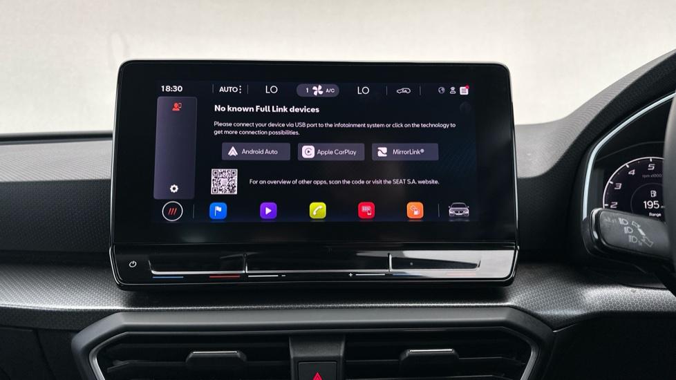 Apple Car Play & Android Auto