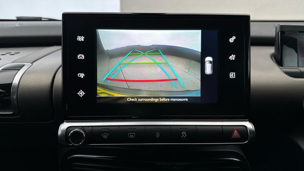 Rear View Camera/Park Pilot 