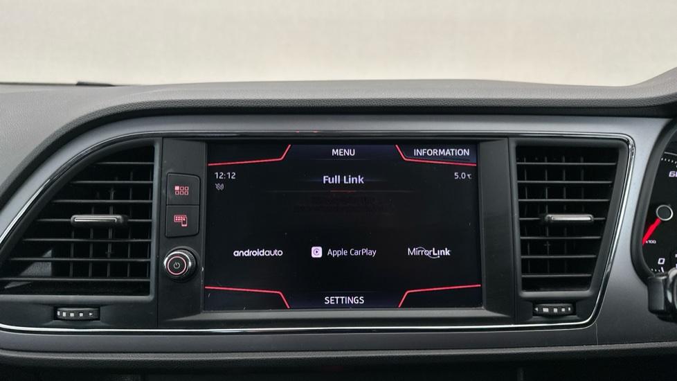 Apple Car Play & Android Auto